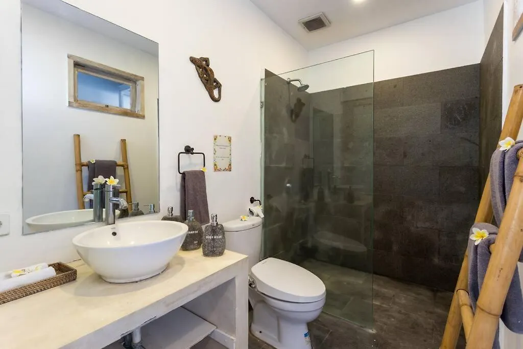 Villa Julietta, 4 Bedroom In The Heart Of Seminyak Indonesia
