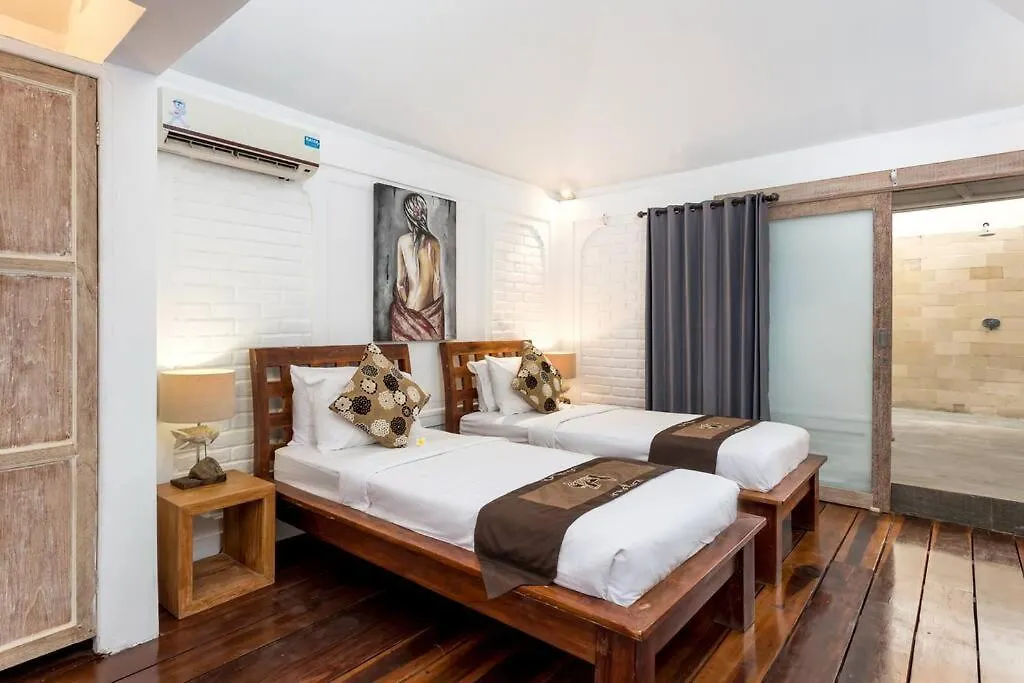 Villa Julietta, 4 Bedroom In The Heart Of Seminyak Indonesia