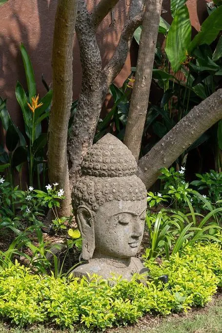 Villa Julietta, 4 Bedroom In The Heart Of Seminyak