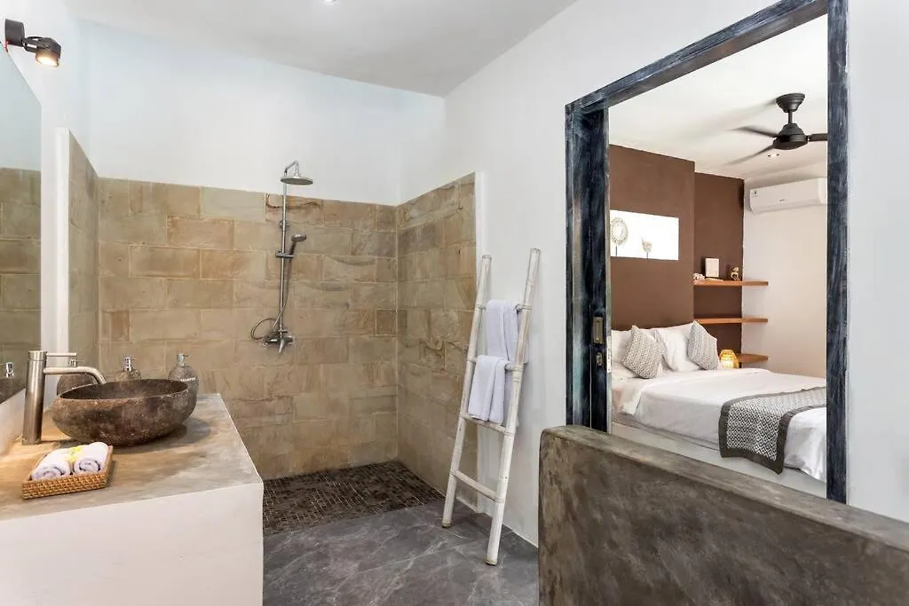 Villa Julietta, 4 Bedroom In The Heart Of Seminyak