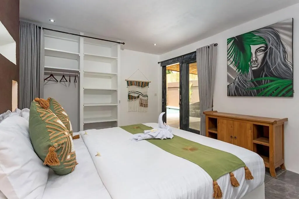 Villa Julietta, 4 Bedroom In The Heart Of Seminyak
