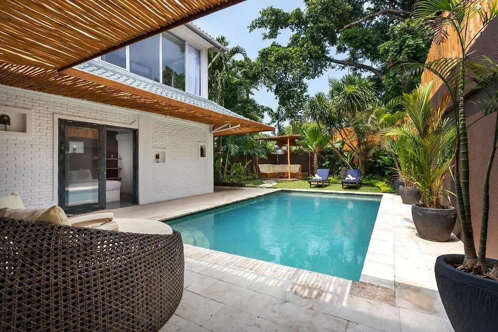 Villa Julietta, 4 Bedroom In The Heart Of Seminyak Indonesia