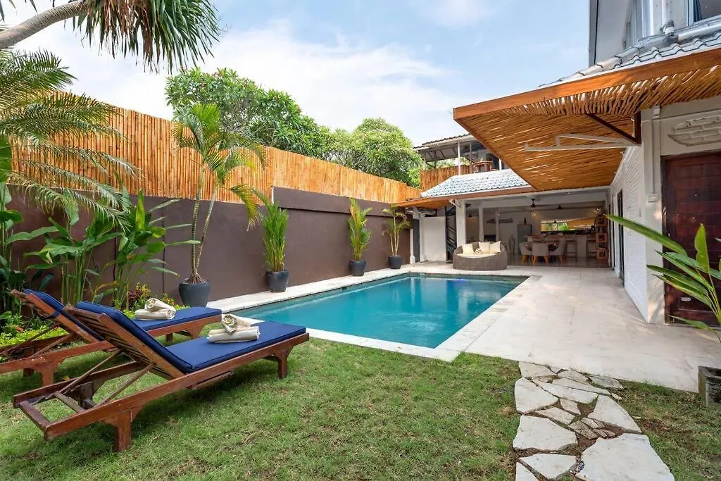 Villa Julietta, 4 Bedroom In The Heart Of Seminyak